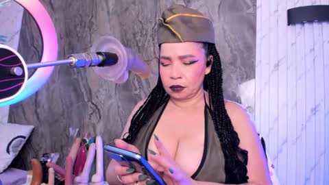 annie_wigg_ online show from 8, 1, 2026