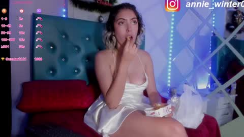 Annie online show from 31, 12, 2024