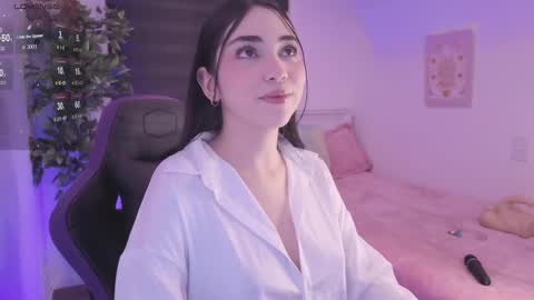 Snapshot of anniebrie chatting on 14, 10, 2025 Cassandra online show from 14, 10, 2025