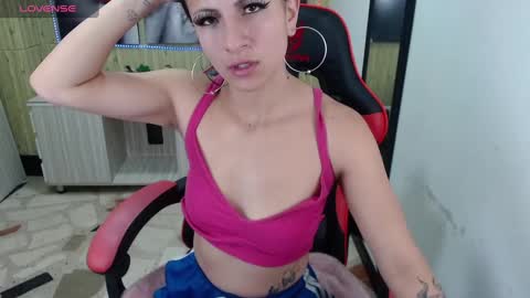 Anniee online show from 28, 1, 2025