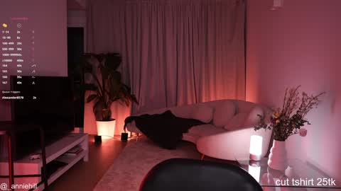 Snapshot of anniehillofficial_ chatting on 21, 1, 2025 anniehillofficial_ online show from 21, 1, 2025