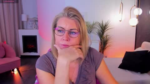 Annie online show from 29, 9, 2025