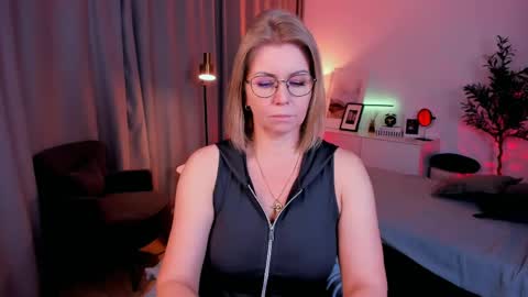 Annie online show from 17, 4, 2026