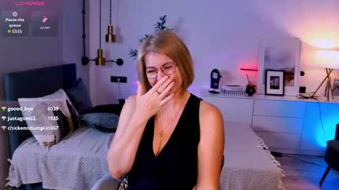 Annie online show from 27, 6, 2026