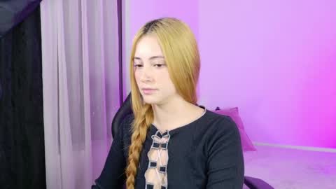 Annie online show from 22, 5, 2026
