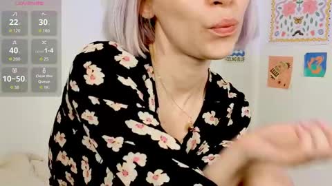 annietinky online show from 12, 10, 2025