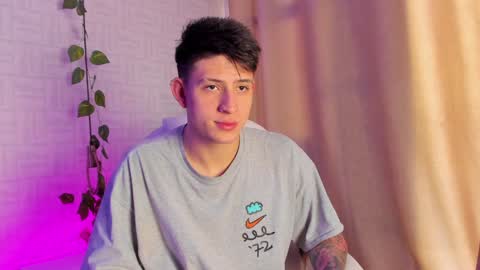 Annie  Alex online show from 17, 12, 2024