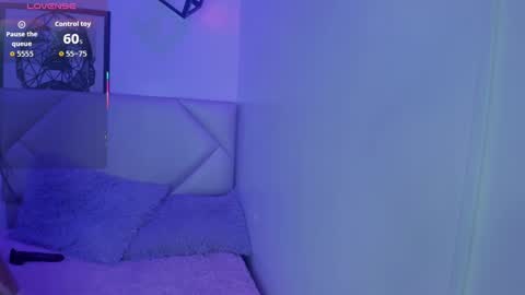 Annie Evans  online show from 15, 9, 2025