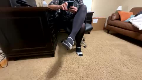 Anninpantyhose online show from 15, 12, 2025