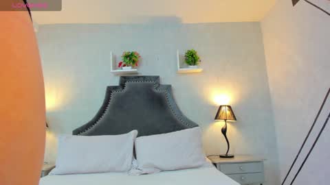 Anntonia Woods  online show from 14, 12, 2024