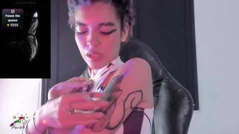 Anny online show from 4, 2, 2026