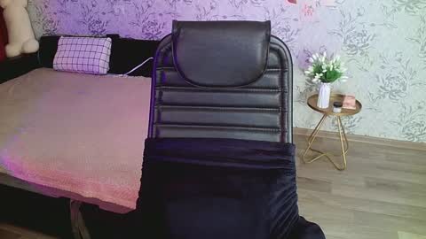 Annie online show from 16, 1, 2025