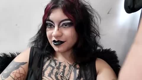 Snapshot of anny_velvetpain chatting on 13, 2, 2026 Annie online show from 13, 2, 2026