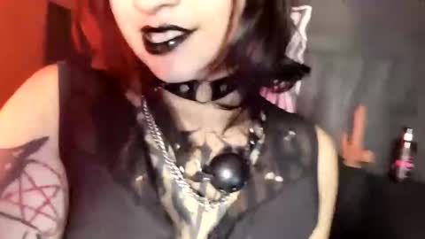 Snapshot of anny_velvetpain chatting on 19, 2, 2026 Annie online show from 19, 2, 2026