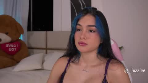 Snapshot of annyhizzle chatting on 22, 5, 2026 online show from 22, 5, 2026