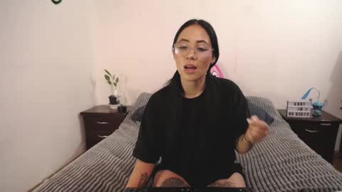 Anny online show from 25, 2, 2025