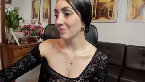 Anny online show from 4, 8, 2026