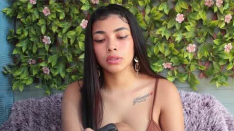 Snapshot of annyt_ chatting on 11, 11, 2025 anny online show from 11, 11, 2025