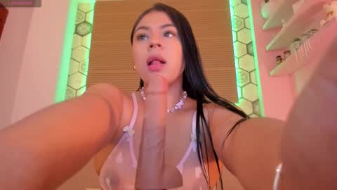 Snapshot of annytorres chatting on 28, 11, 2025 Gaby online show from 28, 11, 2025