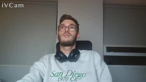 anonymousstoner58 online show from 1, 4, 2026