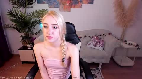 Snapshot of anorababy chatting on 15, 10, 2025 Anora online show from 15, 10, 2025