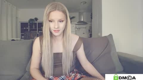 Sexy Ladybug online show from 20, 3, 2026