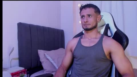 Snapshot of anthony_lewis_ chatting on 16, 9, 2025 Adonys Creeb online show from 16, 9, 2025