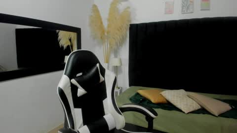       online show from 17, 5, 2026