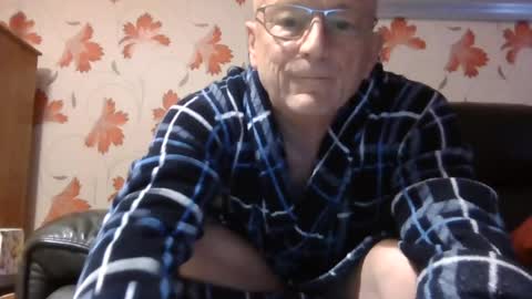 Snapshot of antmatt2025 chatting on 27, 6, 2026 antmatt2025 online show from 27, 6, 2026