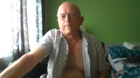 Snapshot of antmatt2025 chatting on 22, 7, 2026 antmatt2025 online show from 22, 7, 2026