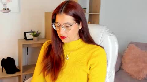 Snapshot of antoneella__ chatting on 12, 11, 2025 Antonella online show from 12, 11, 2025