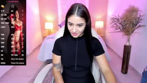 Snapshot of antonella_grayy chatting on 24, 10, 2025 Antonella Grayy online show from 24, 10, 2025