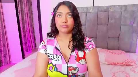 Snapshot of antonella_hot_x chatting on 9, 7, 2026 Antonella online show from 9, 7, 2026