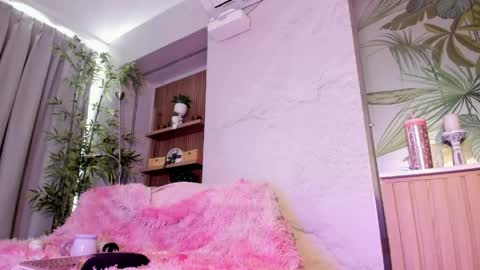 Snapshot of antonella_rossi24 chatting on 7, 6, 2026 Antonella Rossi online show from 7, 6, 2026