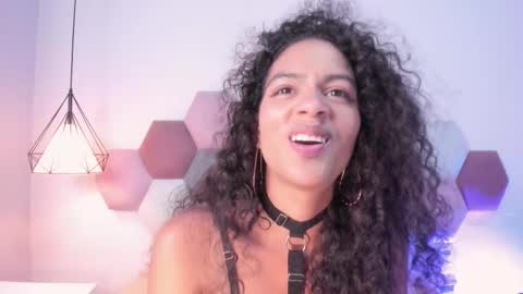 AntonellaHall  online show from 11, 3, 2026