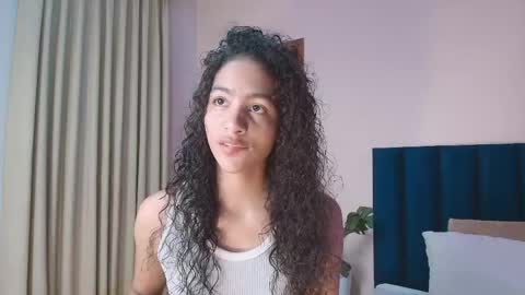 AntonellaHall  online show from 6, 6, 2026