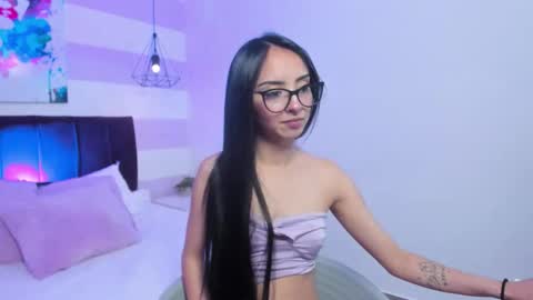 antonellariva_ online show from 22, 9, 2025