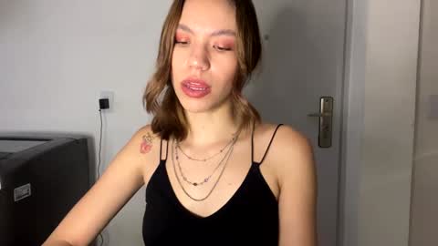 Snapshot of antonellarossii_ chatting on 26, 12, 2024 Antonella online show from 26, 12, 2024