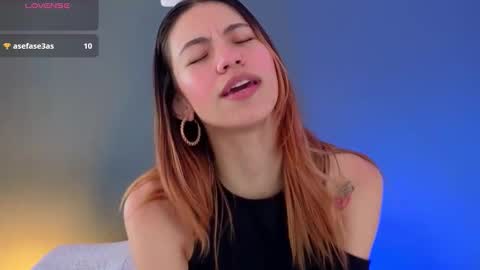 Snapshot of antonellarossii_ chatting on 14, 12, 2025 Antonella online show from 14, 12, 2025