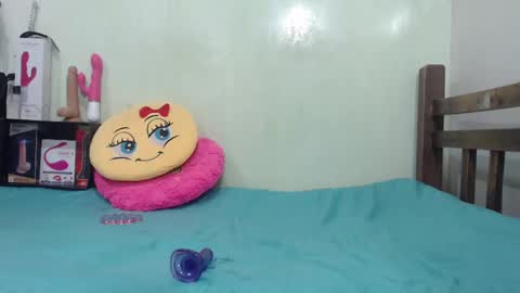 Antonia online show from 23, 2, 2025