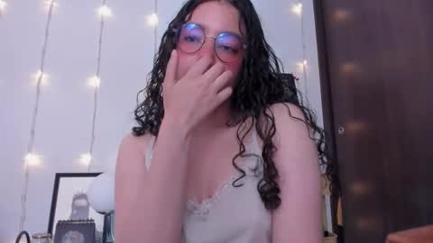 Antonia online show from 26, 9, 2025