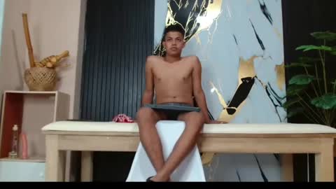 antonioross_ online show from 13, 7, 2026