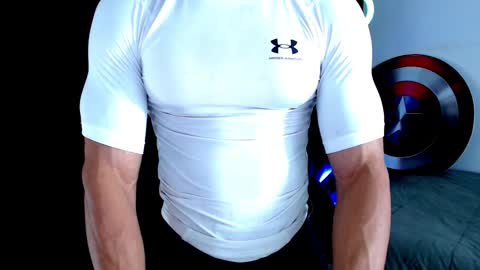 Instagram miguelangel1802  online show from 2, 2, 2026