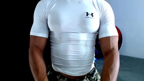 Instagram miguelangel1802  online show from 15, 2, 2026