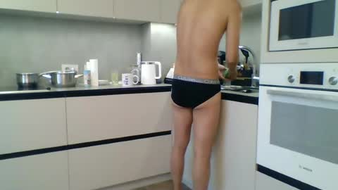 Snapshot of anuarsuper80 chatting on 13, 6, 2026 anuarsuper80 online show from 13, 6, 2026