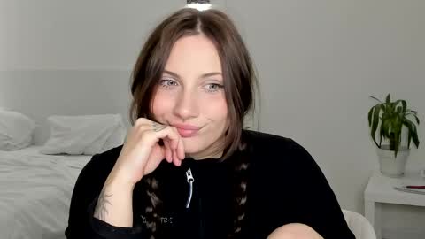 Ann online show from 28, 4, 2026