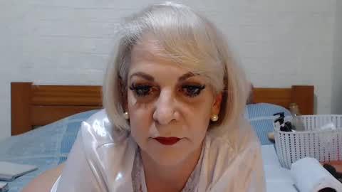 Snapshot of any_cat chatting on 11, 11, 2025 ANY CAT online show from 11, 11, 2025