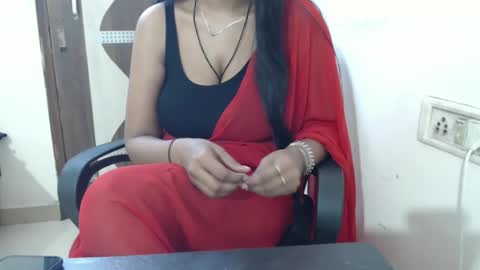 Snapshot of anya_kapoor chatting on 30, 9, 2025 anya kapoor no face online show from 30, 9, 2025