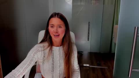 Anya online show from 10, 2, 2025