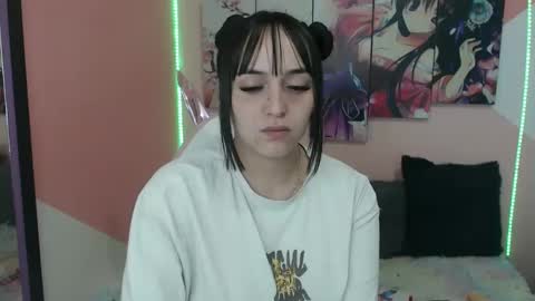 Anyela online show from 1, 2, 2025